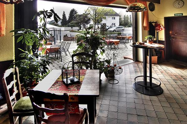 Hotel Am Markt Kleinblittersdorf Exterior foto